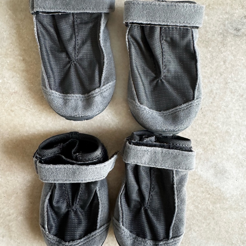 Ruffwear Dog Boots Set of 4 – Trail / Hiking Paw Protection